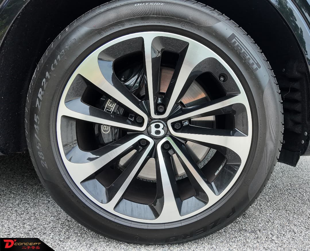 Bentley Bentayga V8 Local 2024