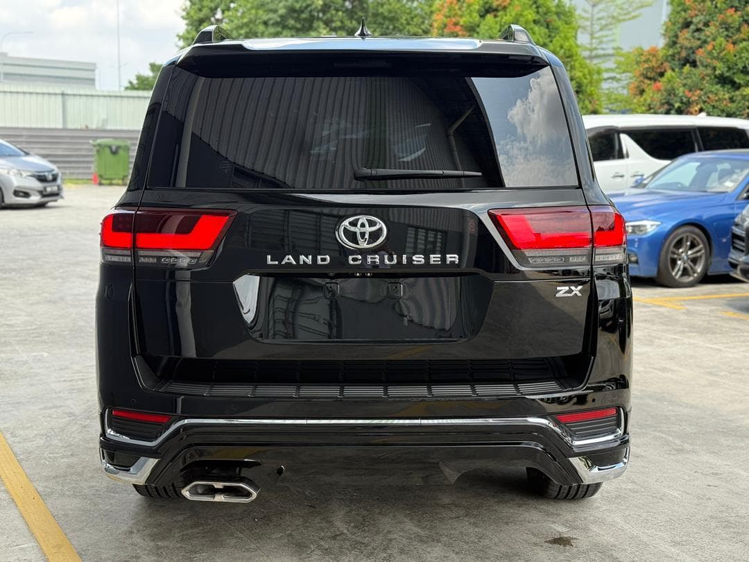 Toyota LAND CRUISER ZX 2023