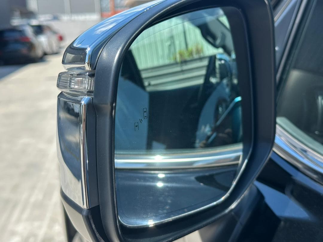 Toyota LAND CRUISER ZX 2023