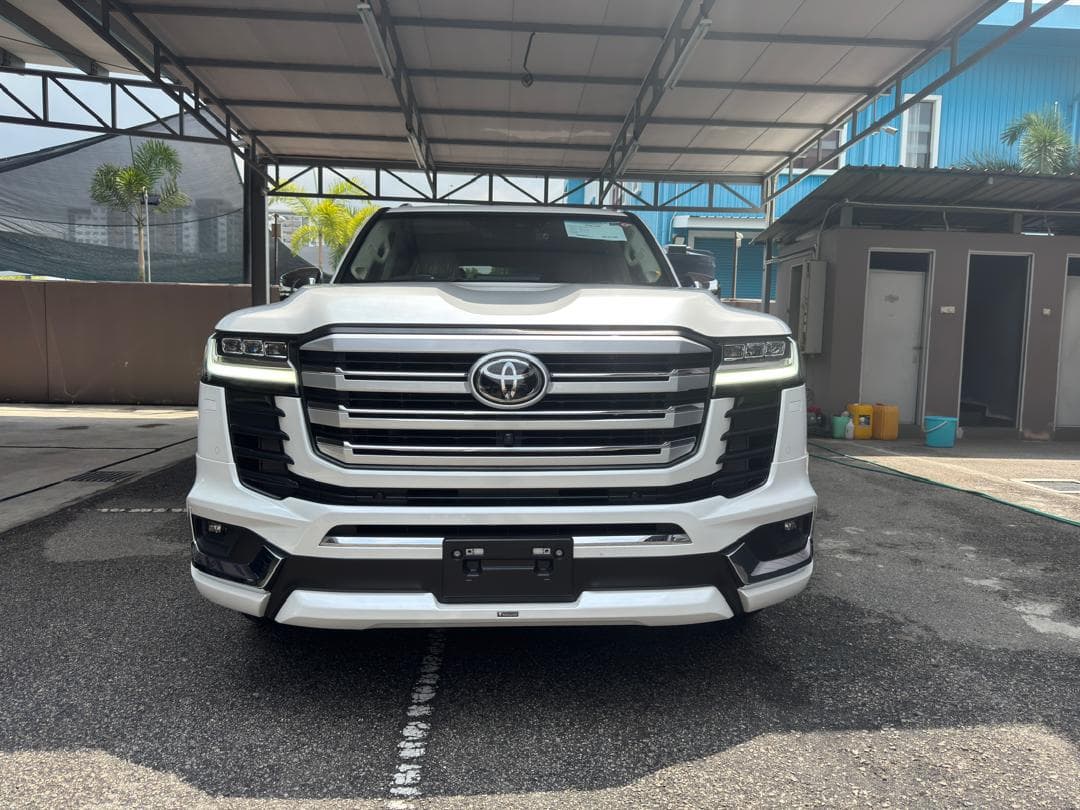 Toyota LAND CRUISER 3.5 ZX FULL SPEC 2023