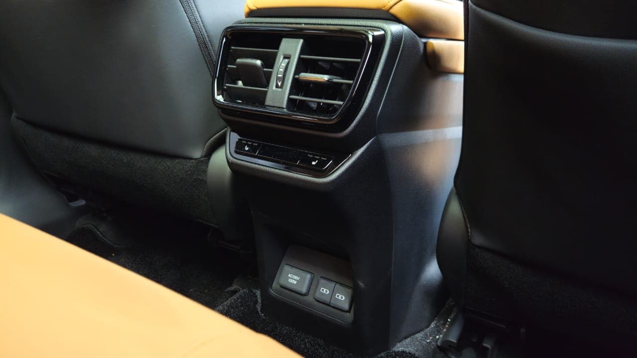 Lexus NX250 Ver L Mark Levinson 2023