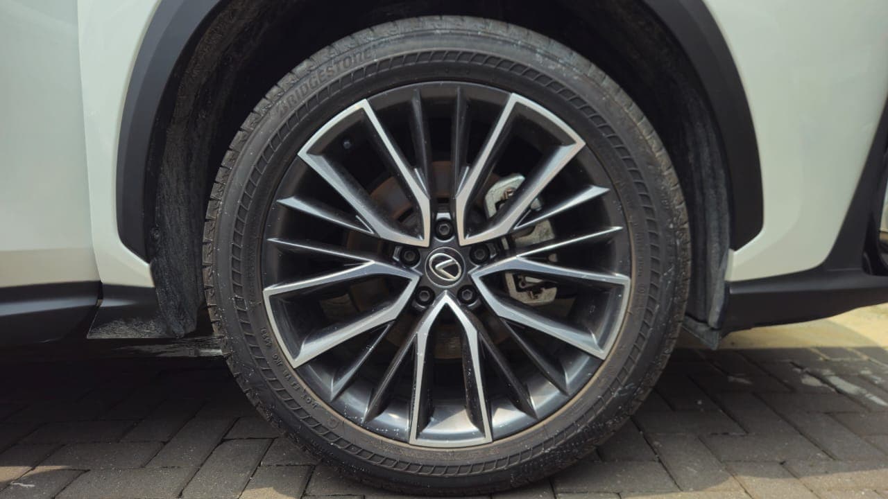 Lexus NX250 Ver L Mark Levinson 2023