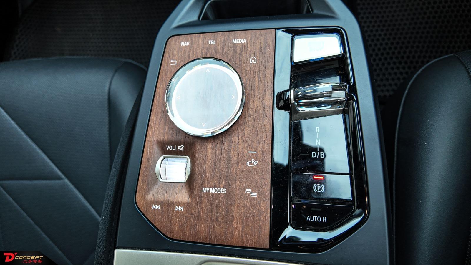 BMW IX Local 2022
