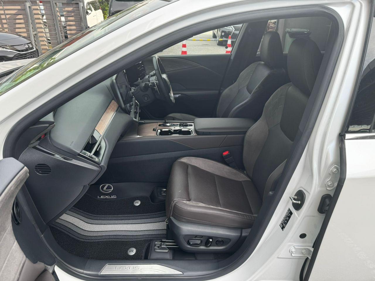 Lexus Lexus Rx350 Version L Luxury 4wd Awd 4wd 𝐅𝐮𝐥𝐥𝐲 𝐌𝐨𝐝𝐞𝐥𝐥𝐢𝐬𝐭𝐚 𝐀𝐞𝐫𝐨 𝐏𝐚𝐫𝐭𝐬 4.5 2023