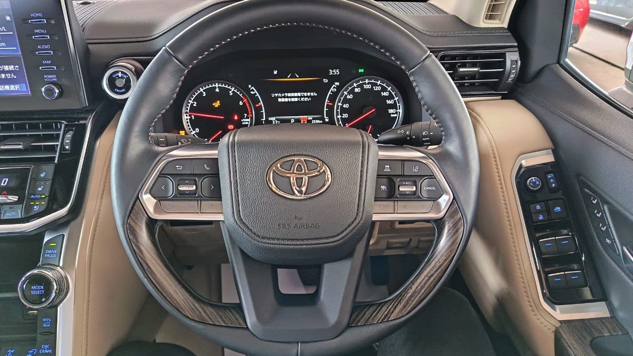 Toyota Land Cruiser LC300 ZX 2024