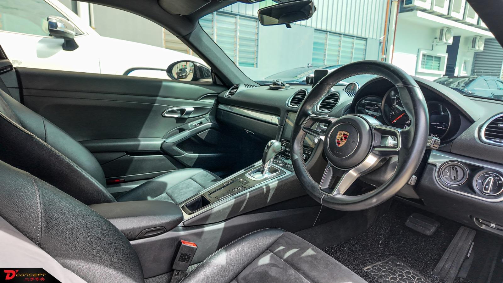 Porsche Cayman 2018