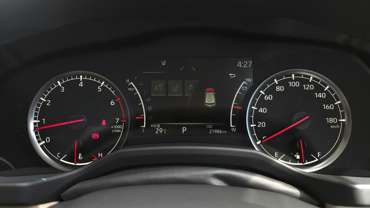 Toyota LAND CRUISER LC300 with REAR ENTERTAINMENT 2023