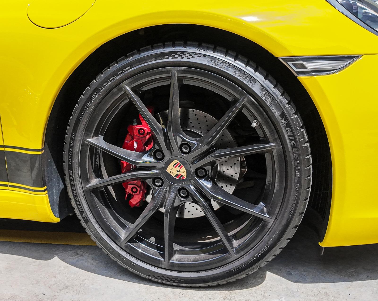 Porsche 911 Carrera 2016
