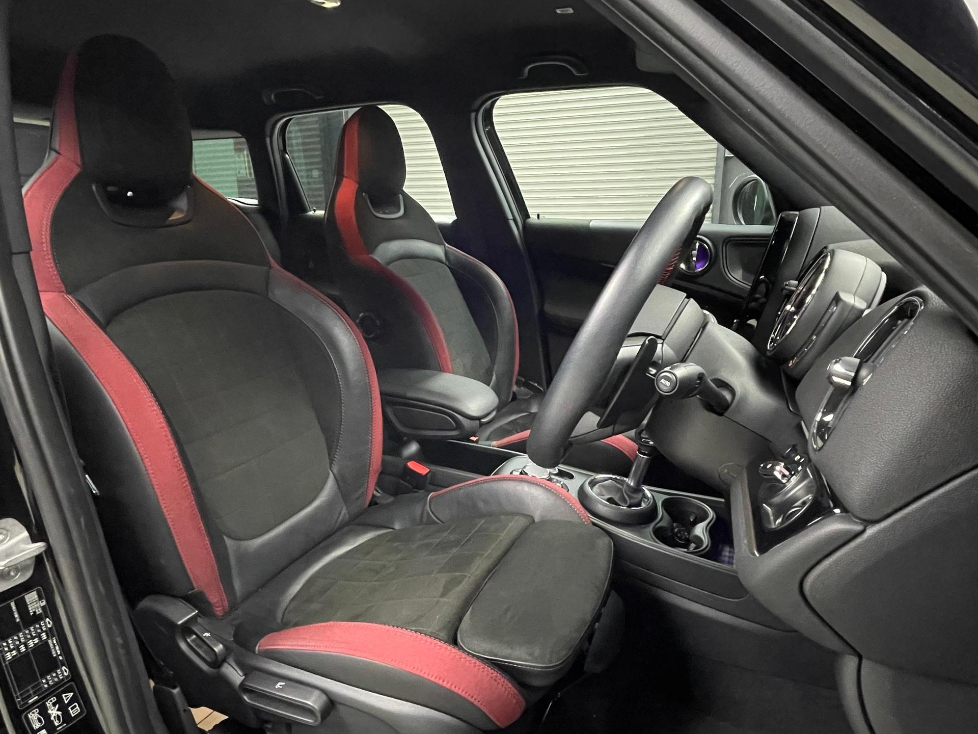 MINI JCW CROSSOVER 2.0 4WD- D123 2018
