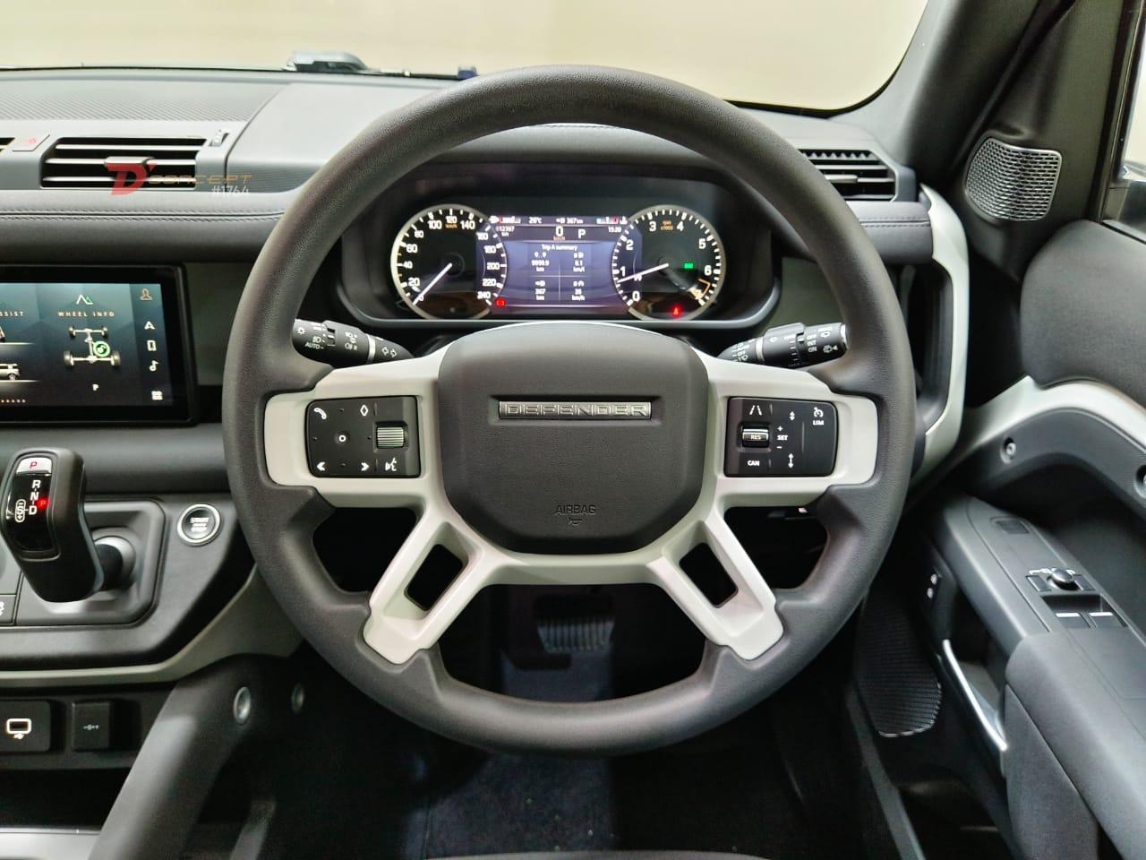 Land Rover DEFENDER 90 P300 2022