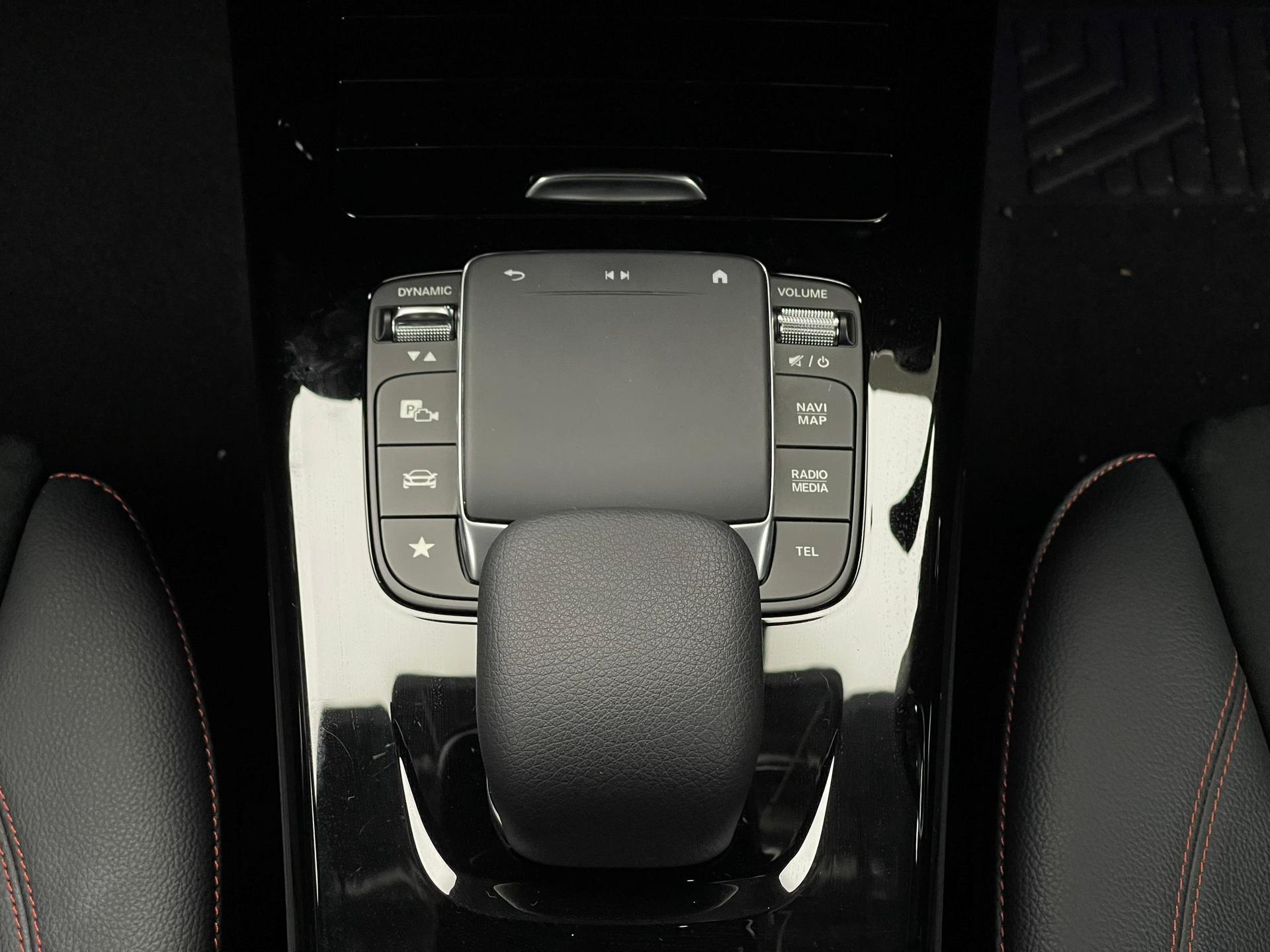 Mercedes-Benz CLA 200D AMG- D123 2021
