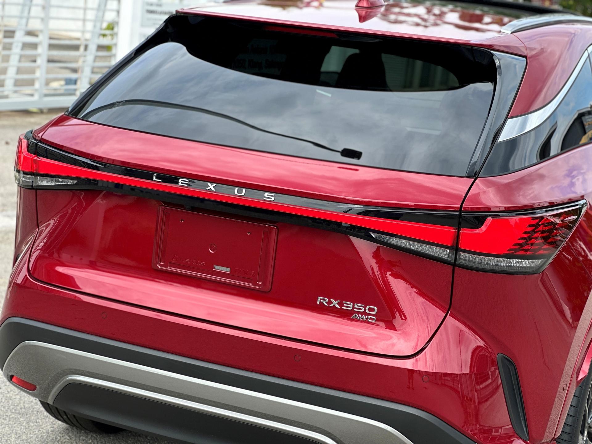 Lexus RX350 Version L AWD 2023