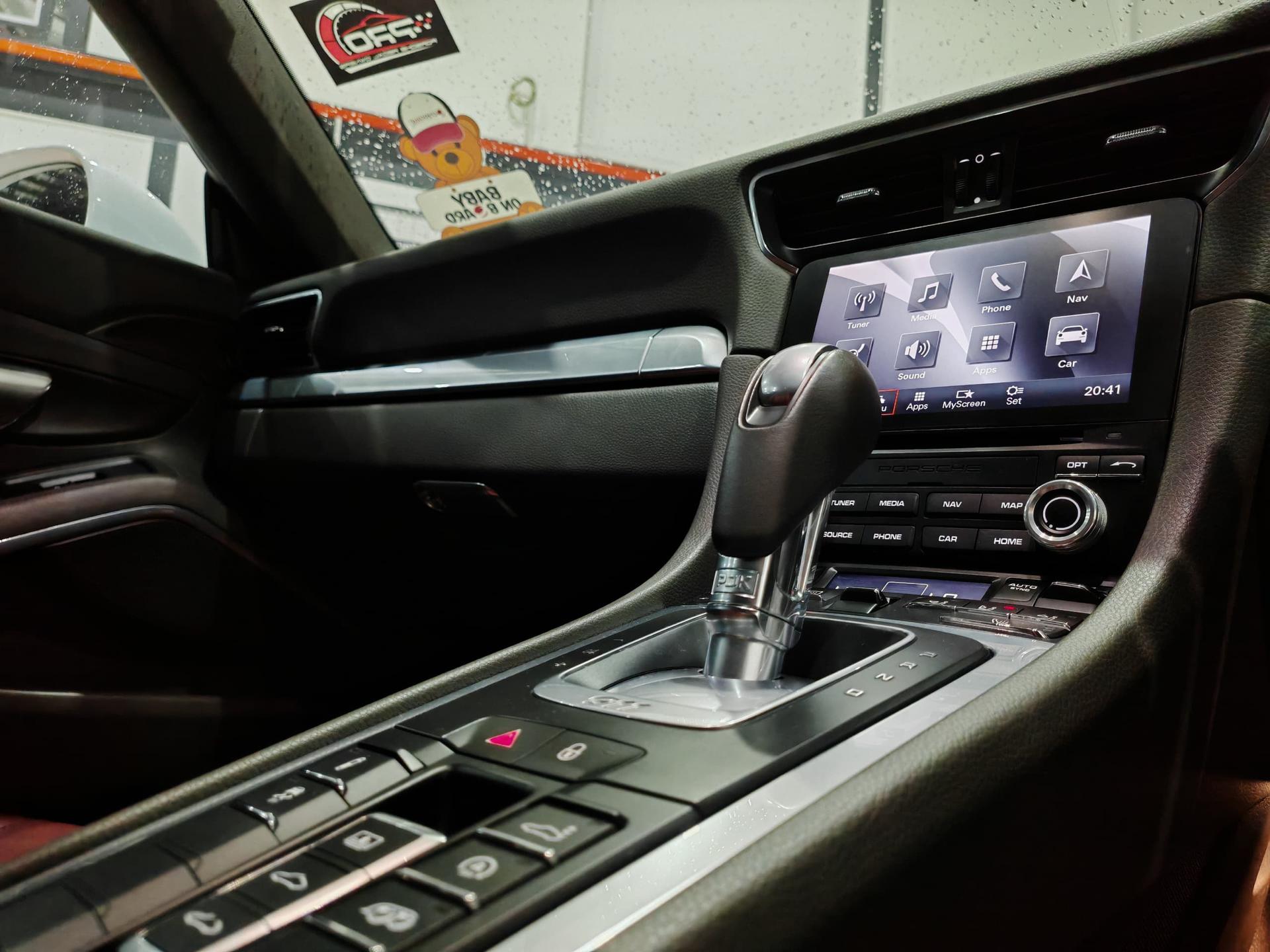 Porsche 911 Carrera 2018