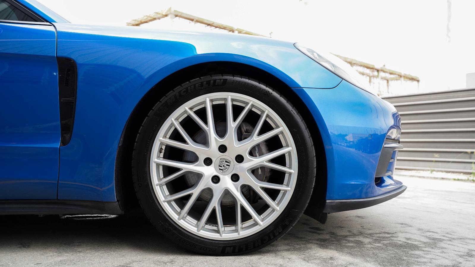 Porsche Panamera 3.0L 2018