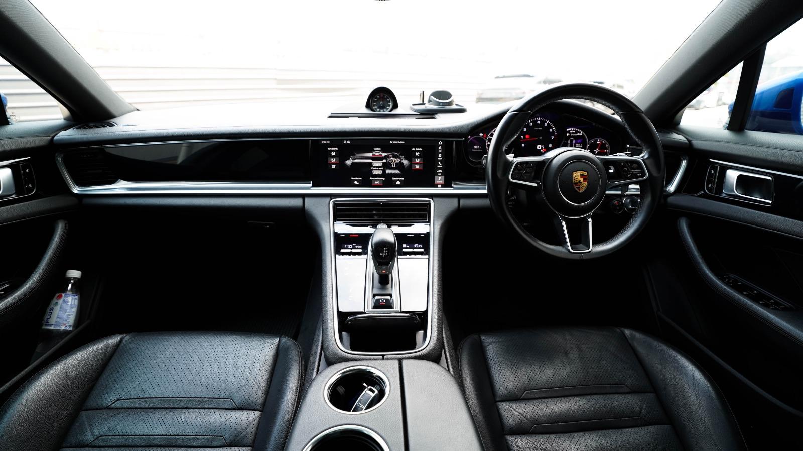 Porsche Panamera 3.0L 2018
