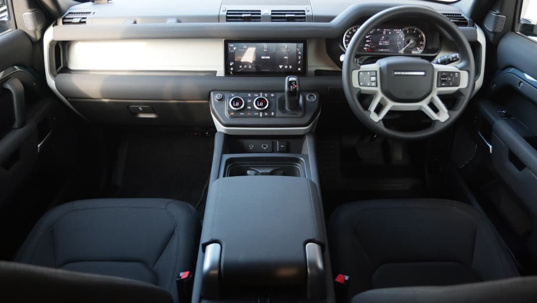 Land Rover Defender 90 P300  blue 2022