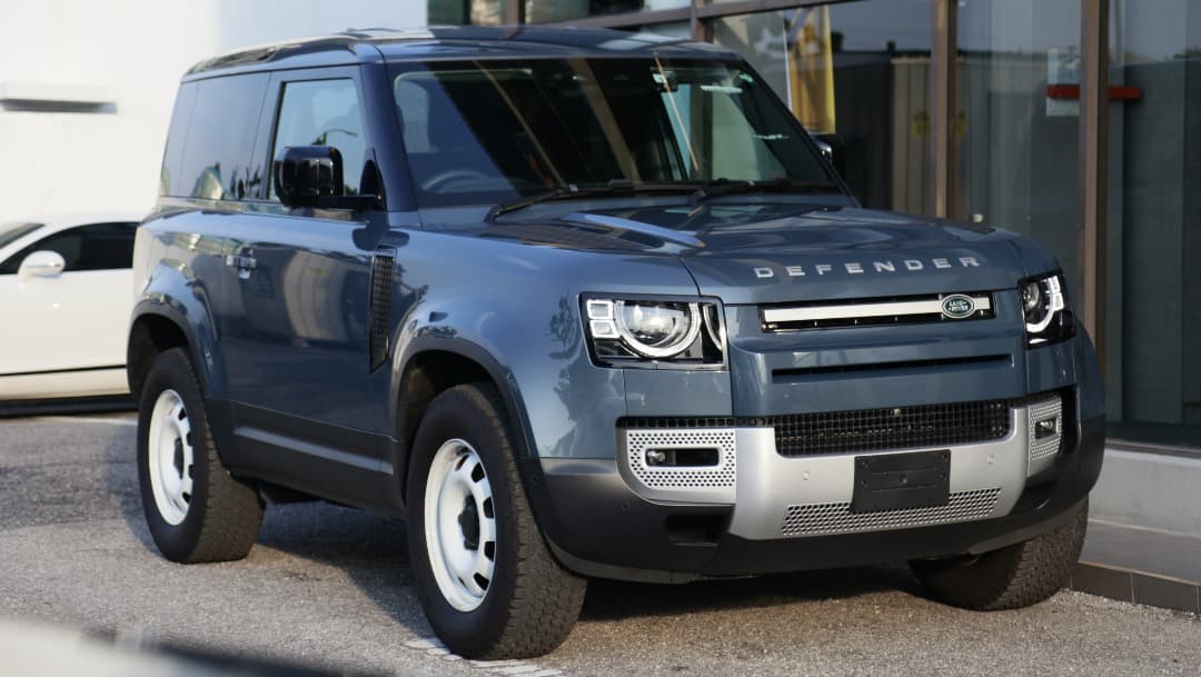 Land Rover Defender 90 P300  blue 2022