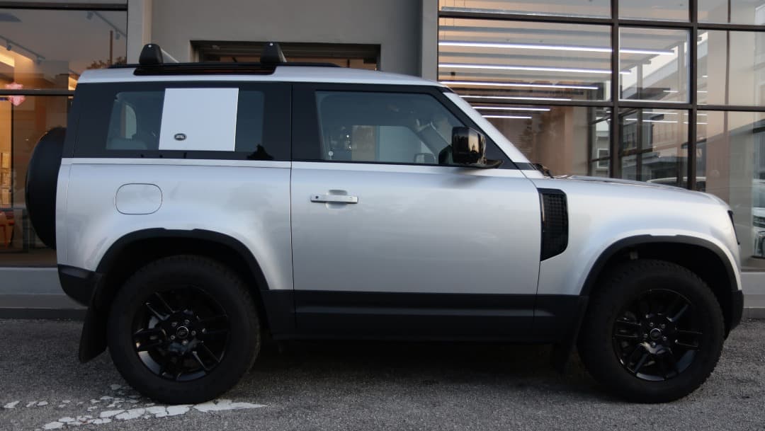 Land Rover Defender 90 P300,Airmatic 2023
