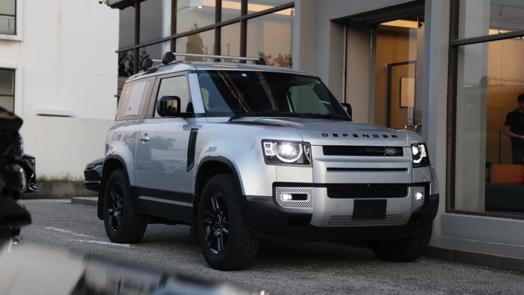 Land Rover Defender 90 P300,Airmatic 2023