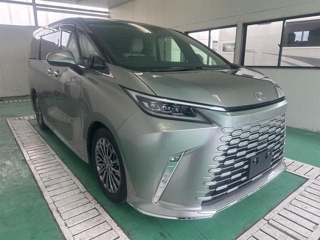 Lexus LM 2024