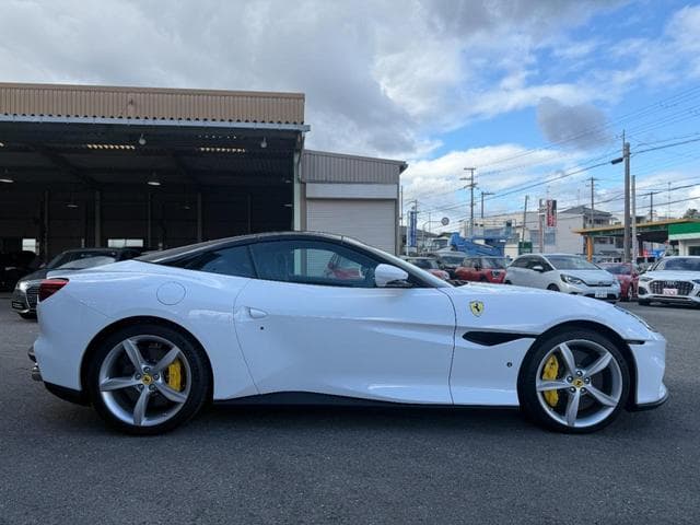 Ferrari Portofino M 2023