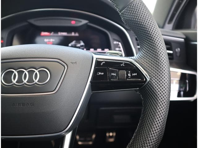 Audi RS6 AVANT 2022