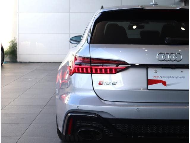 Audi RS6 AVANT 2022