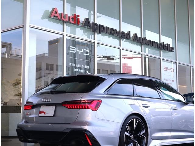 Audi RS6 AVANT 2022