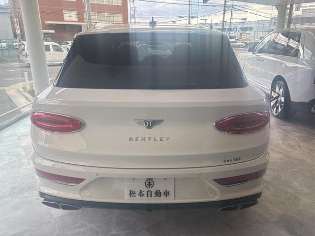Bentley BENTAYGA 2022
