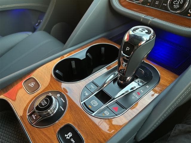 Bentley BENTAYGA 2022