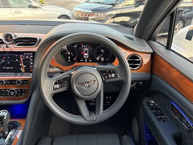 Bentley BENTAYGA 2022