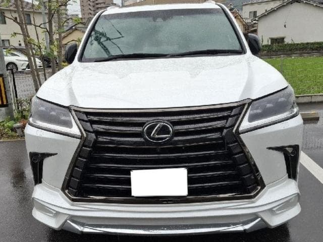 Lexus LX 2022
