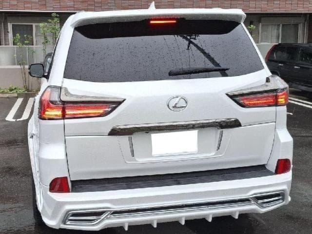 Lexus LX 2022