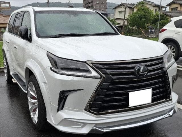 Lexus LX 2022