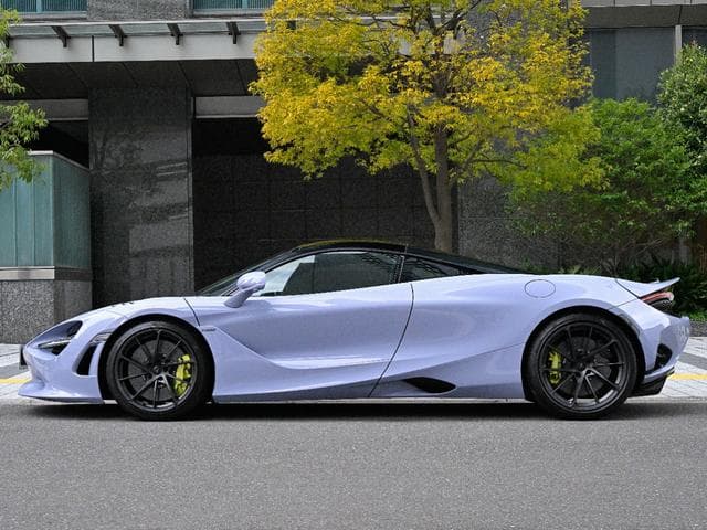 McLaren 750S 2025