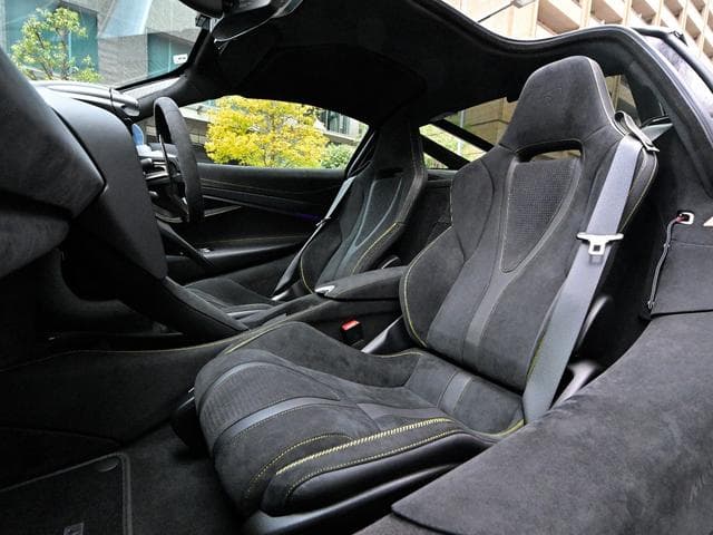 McLaren 750S 2025