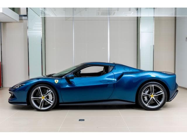 Ferrari 296 GTB 2025