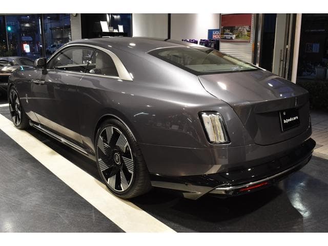 Rolls-Royce SPECTRE 2024