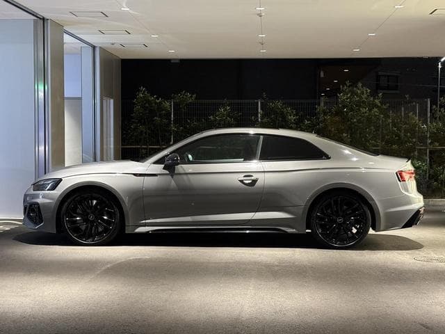 Audi RS5 2022