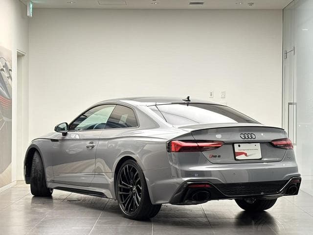 Audi RS5 2022
