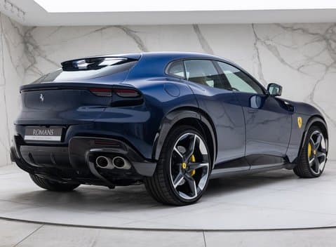 Ferrari Purosangue 2023