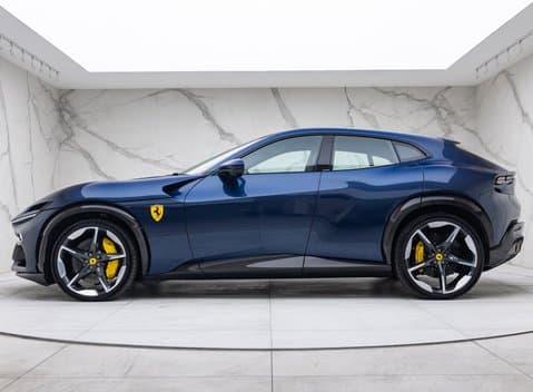 Ferrari Purosangue 2023
