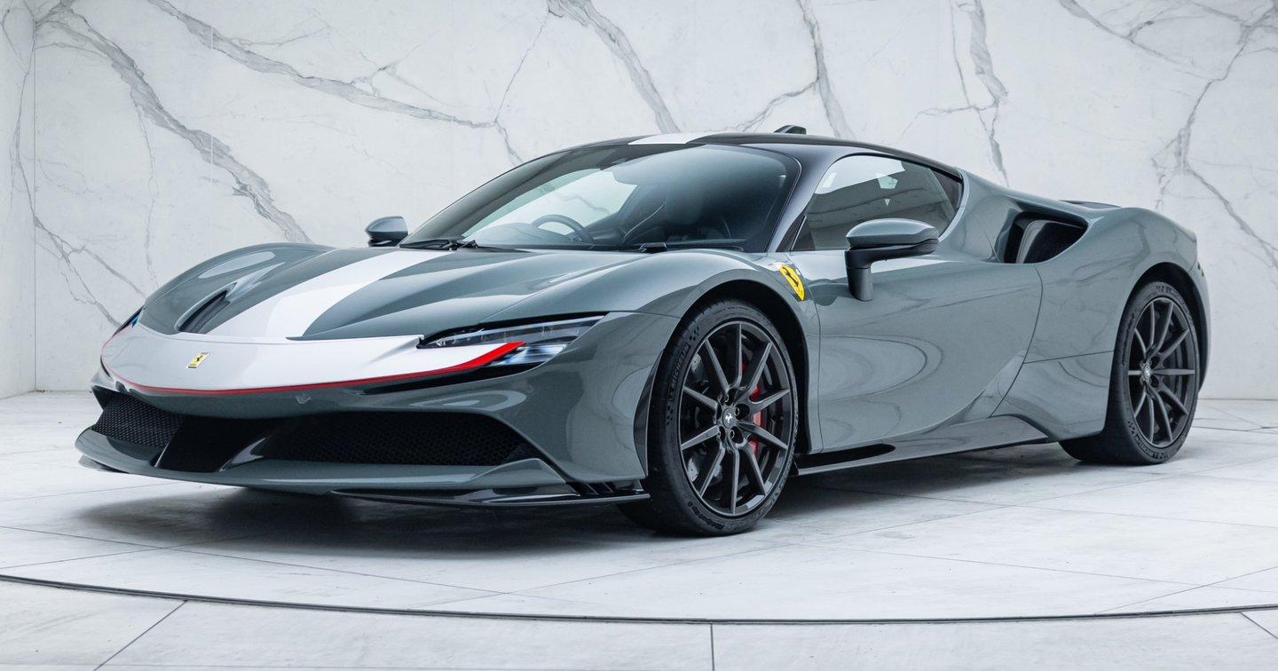 Ferrari SF90 2022