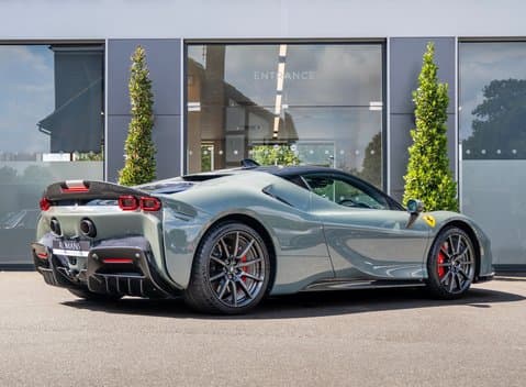 Ferrari SF90 2022